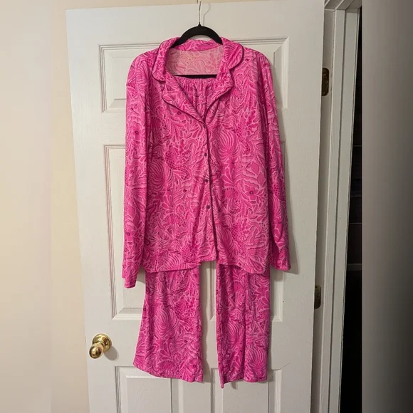 Lilly Pulitzer Pajama- Cerise Pink Pinkie Promises XXL - Picture 2 of 9